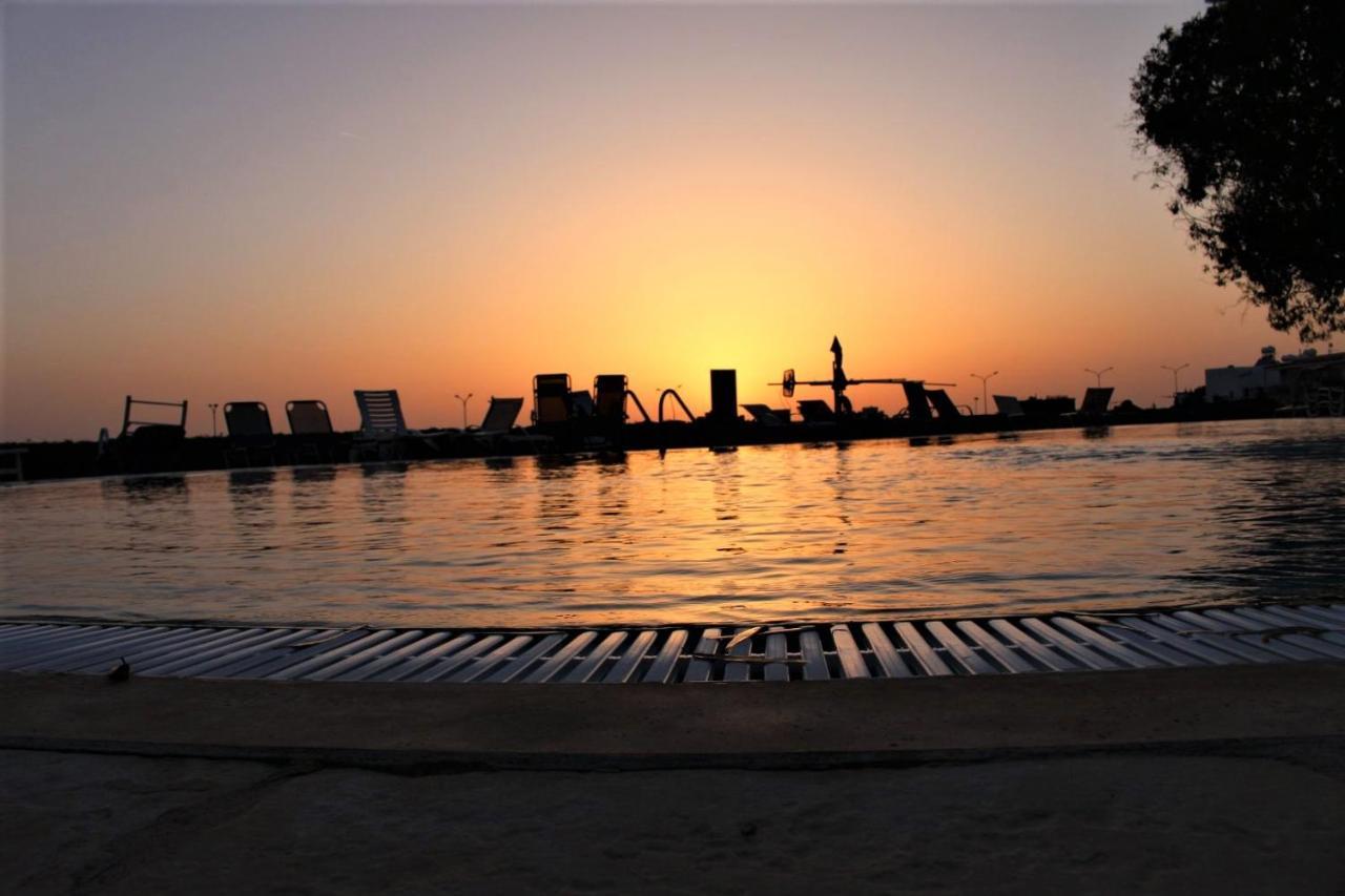 Paphos Cosea Living: Seaside 2 Bedroom Flat Kings Palace 209 מראה חיצוני תמונה