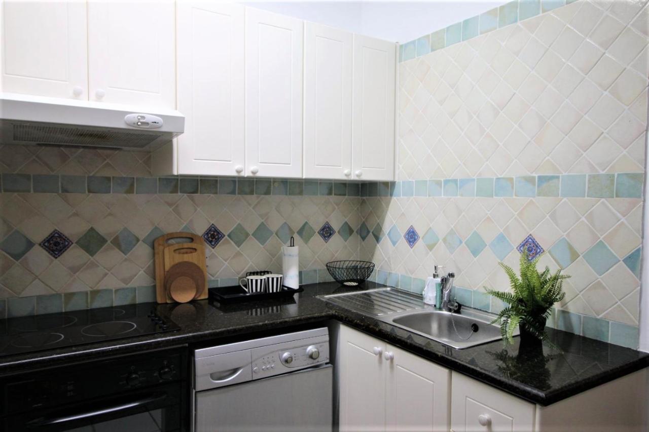 Paphos Cosea Living: Seaside 2 Bedroom Flat Kings Palace 209 מראה חיצוני תמונה