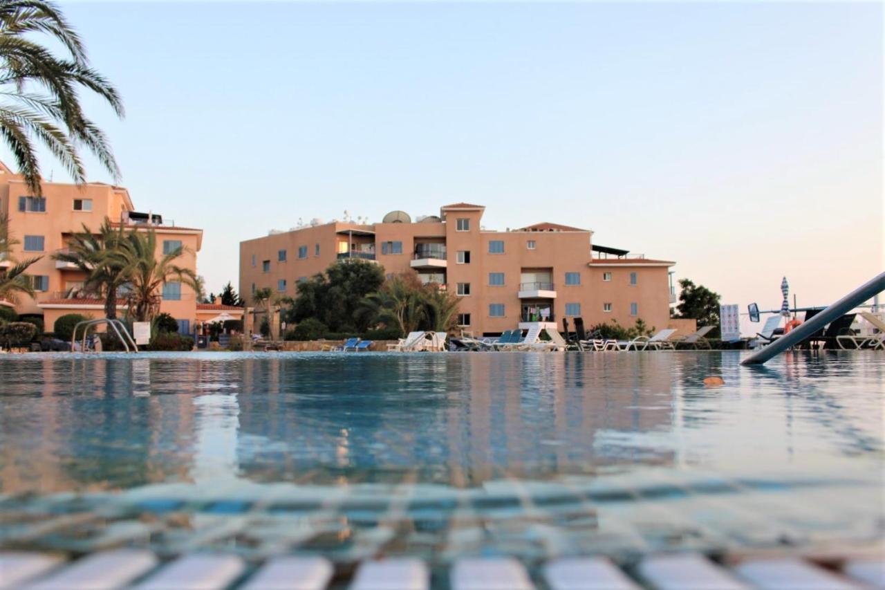 Paphos Cosea Living: Seaside 2 Bedroom Flat Kings Palace 209 מראה חיצוני תמונה